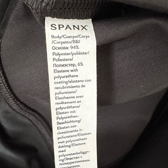 NEW Spanx Faux Patent Leather Leggings in Black Size XS - Picture 10 of 12